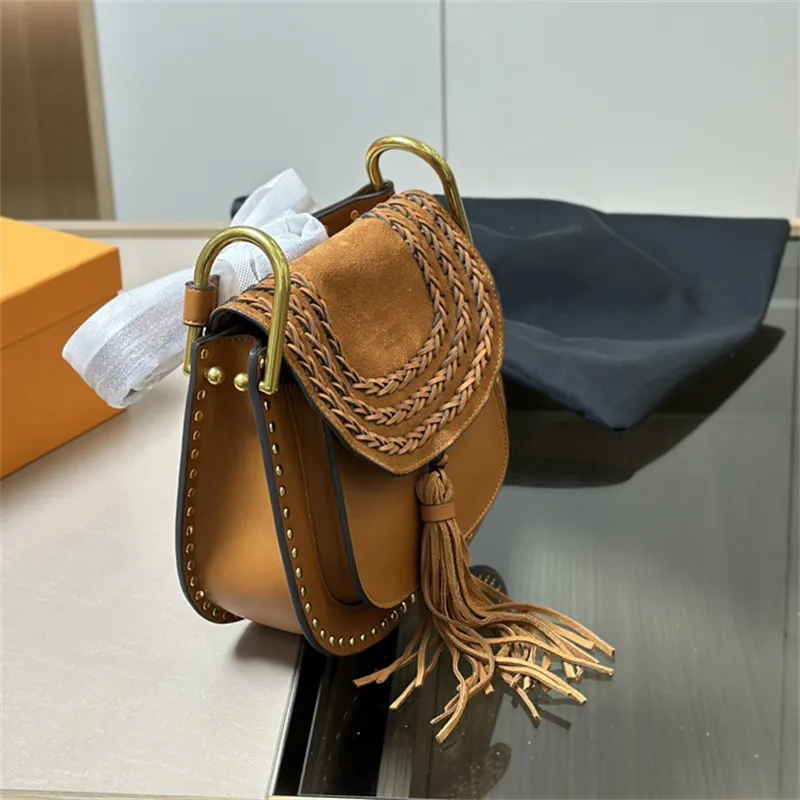 Luxury Designer Saddle Bag Stylish Leather Crossbody Purse for Women 3 Colors