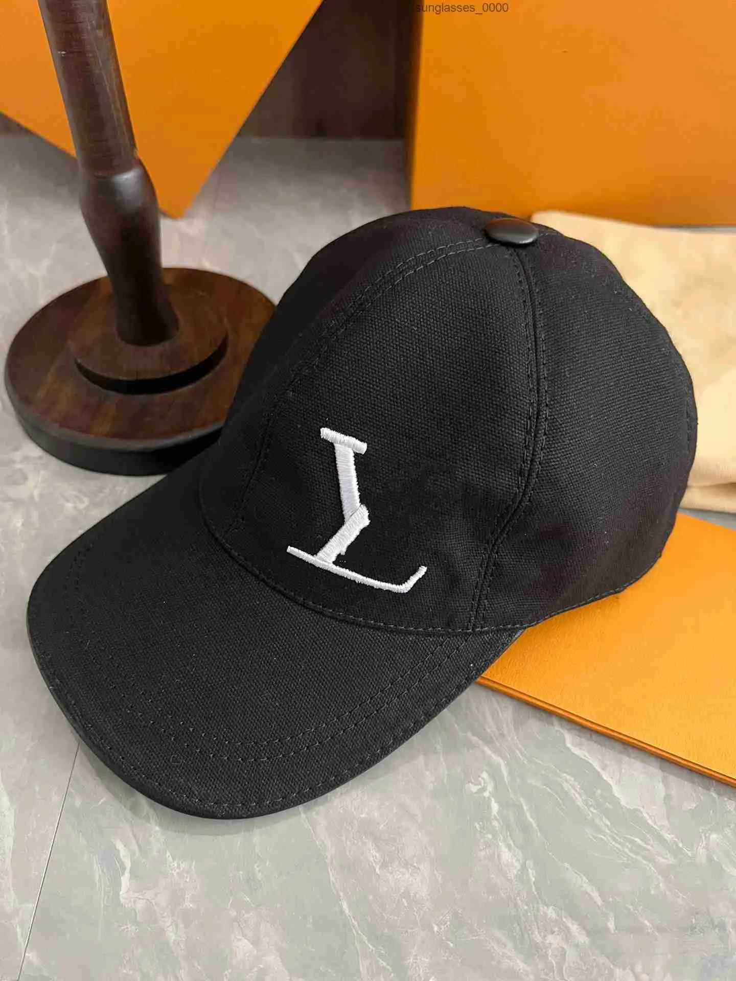 Mode luxe mannen designer baseball cap brief gedrukt mode vrouwen casual snapback zwart wit koepel denim luxe heren ontwerpers caps cool