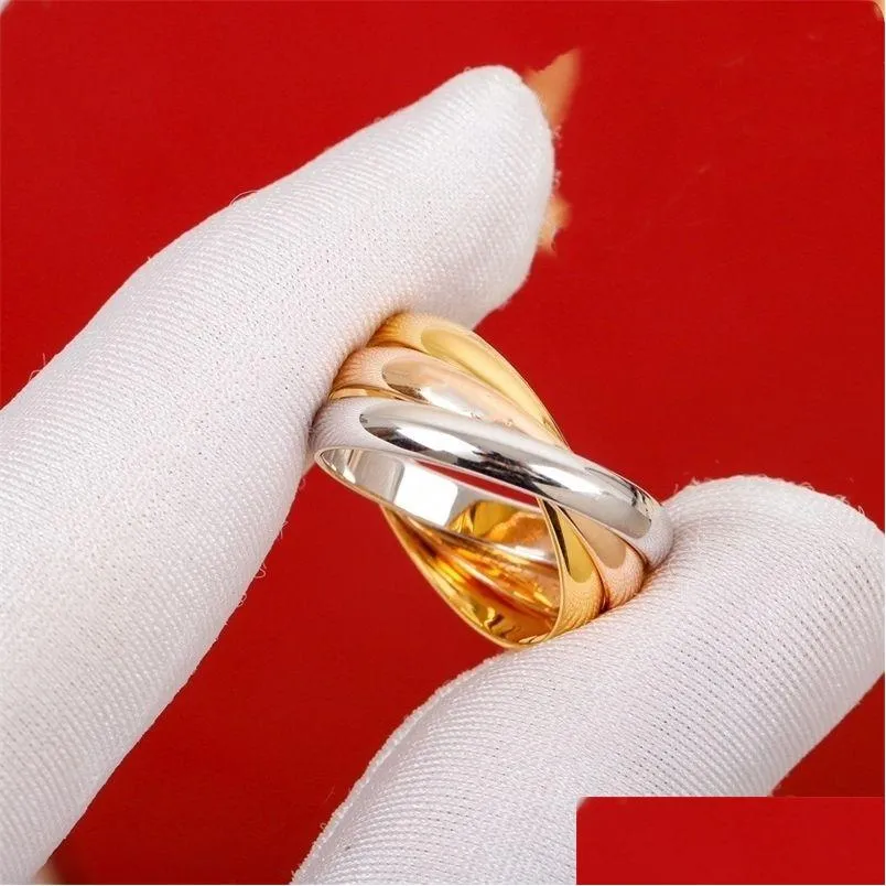 Anillos de racimo de moda de calidad superior marca clásica Europa joyería de lujo para mujeres tricolor rosa oro color anillo regalos 220922 gota delive dhanw