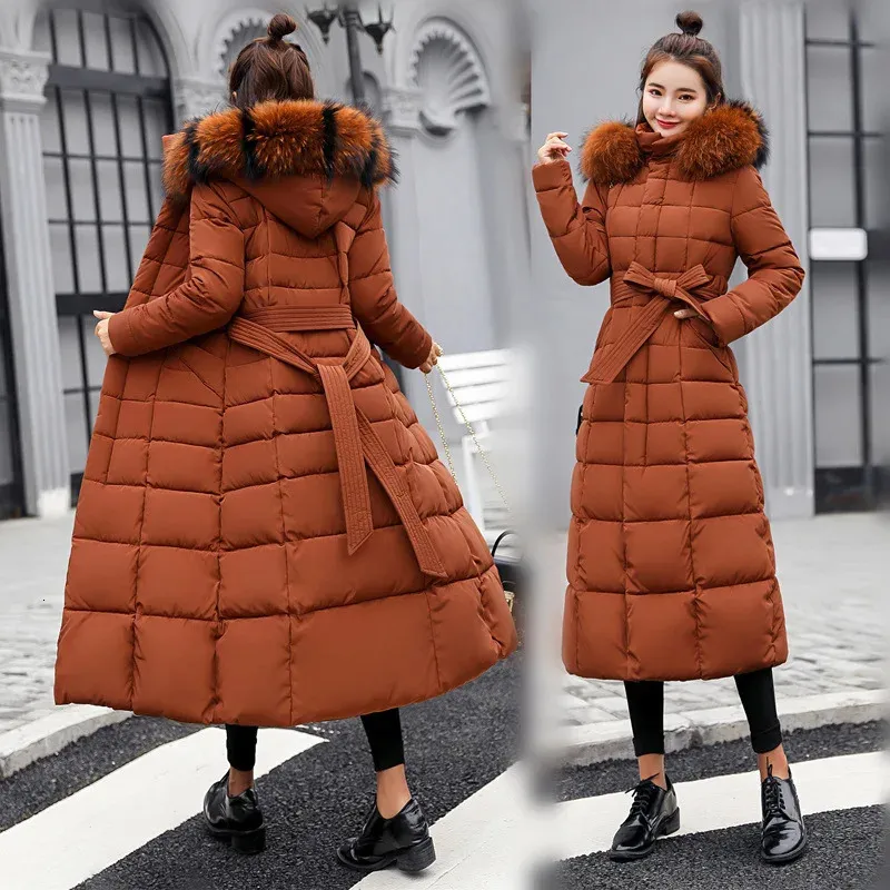 Kvinnors pälsfaux vinterjacka Long Parkas bär koreansk modeutgåva Belted Slim Fit Cotton Padding Warm Windbreak Coat 231208