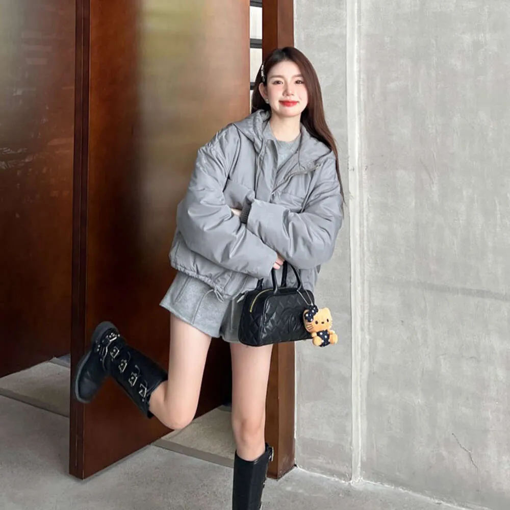 Nanyou High Edition MIU Family for Women's 2023 Autumn/Winter Loose and Schmeing zamek błyskawiczny z kapturem płaszcz z kapturem