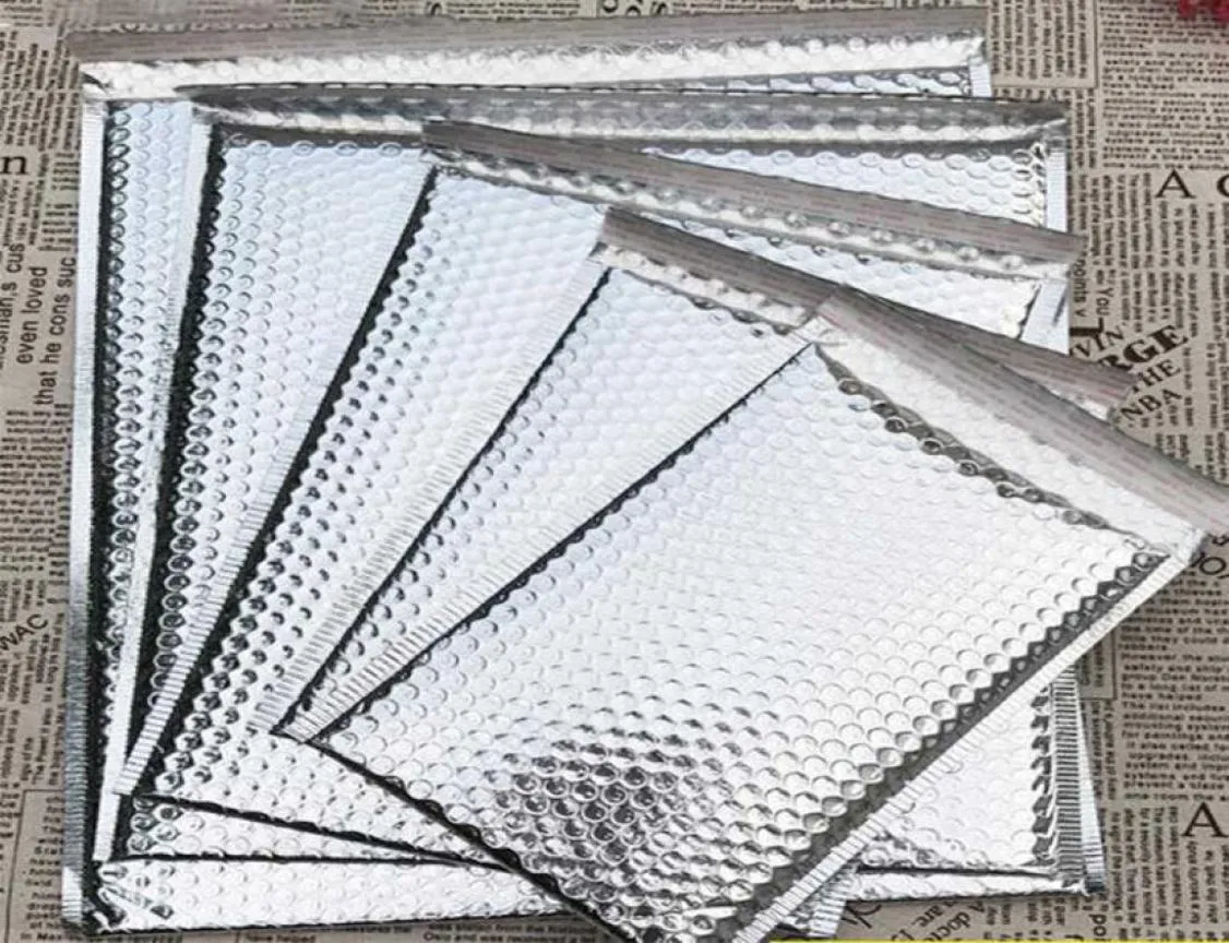 40Pcs Silver Foil Bubble Mailers Padded Envelopes MultiFunction Packaging Material Bags Bubble Mailing Envelope Bag X0808161509