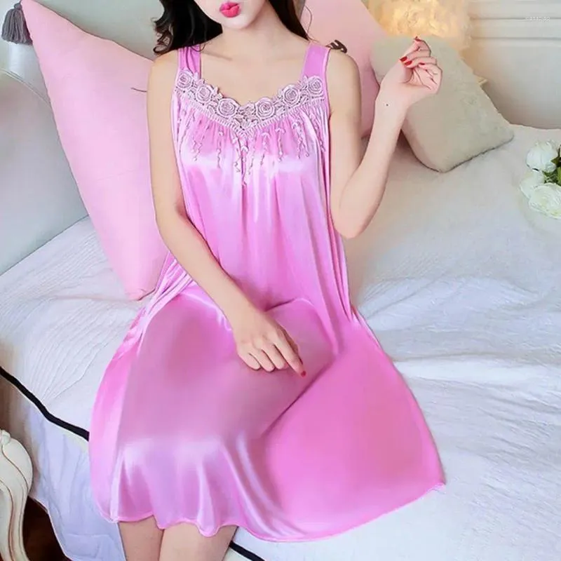 Vêtements de nuit pour femmes longueur au genou Chic grande couture femmes nuisette dentelle dame pyjamas confortable pour femme