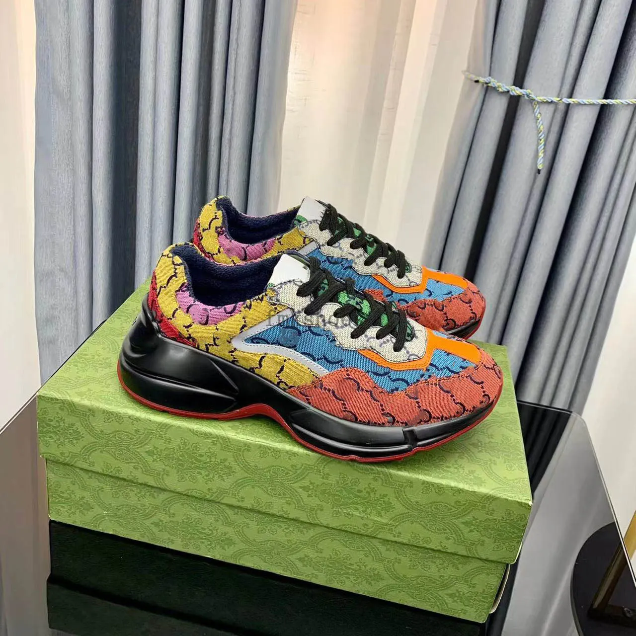 Rhyton Sneaker Erkek Kadınlar Günlük Ayakkabı Tasarımcısı Ekose Desen Platform Klasik Süet Deri Spor Kaykay Koşan Spor Ayakkabı Yürüyüş Eğitmenleri 02