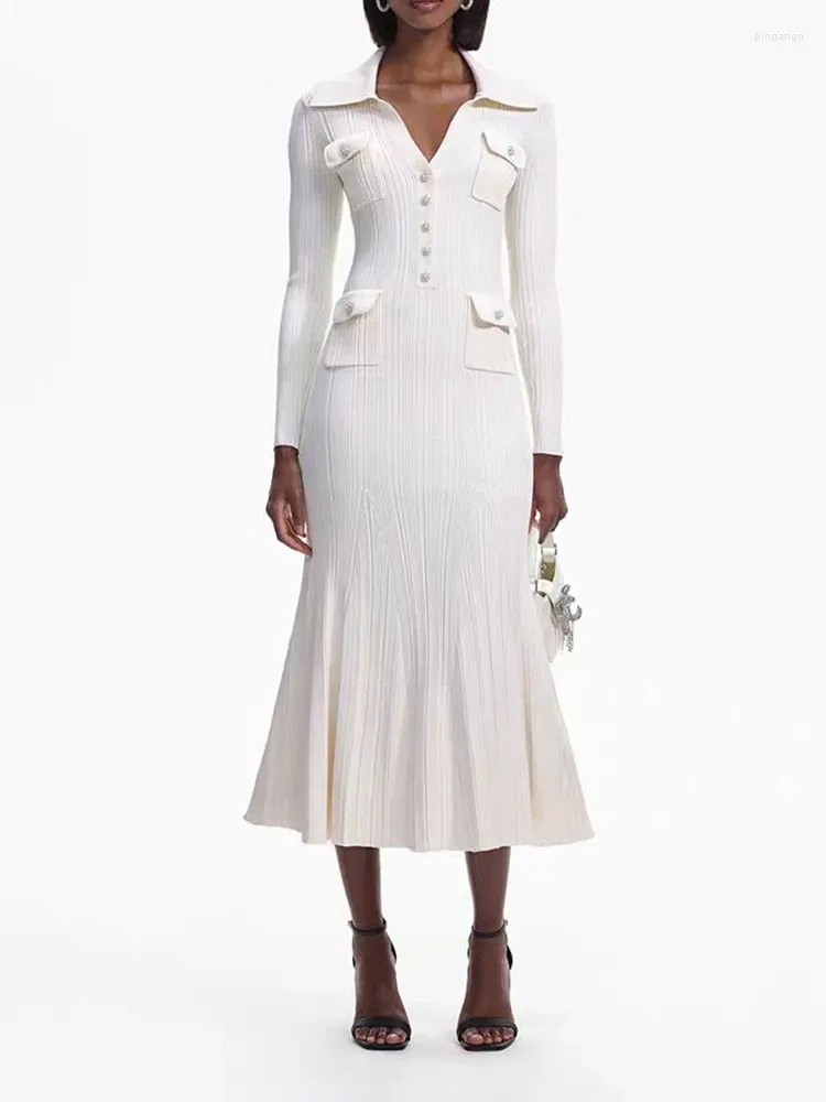 Casual Jurken Ivoorkleurige Fishtail Maxi-jurk Delicaat en elegant Geribbeld gebreid Lange mouwen Stretch Slim Wrap Dames 2024 Lente