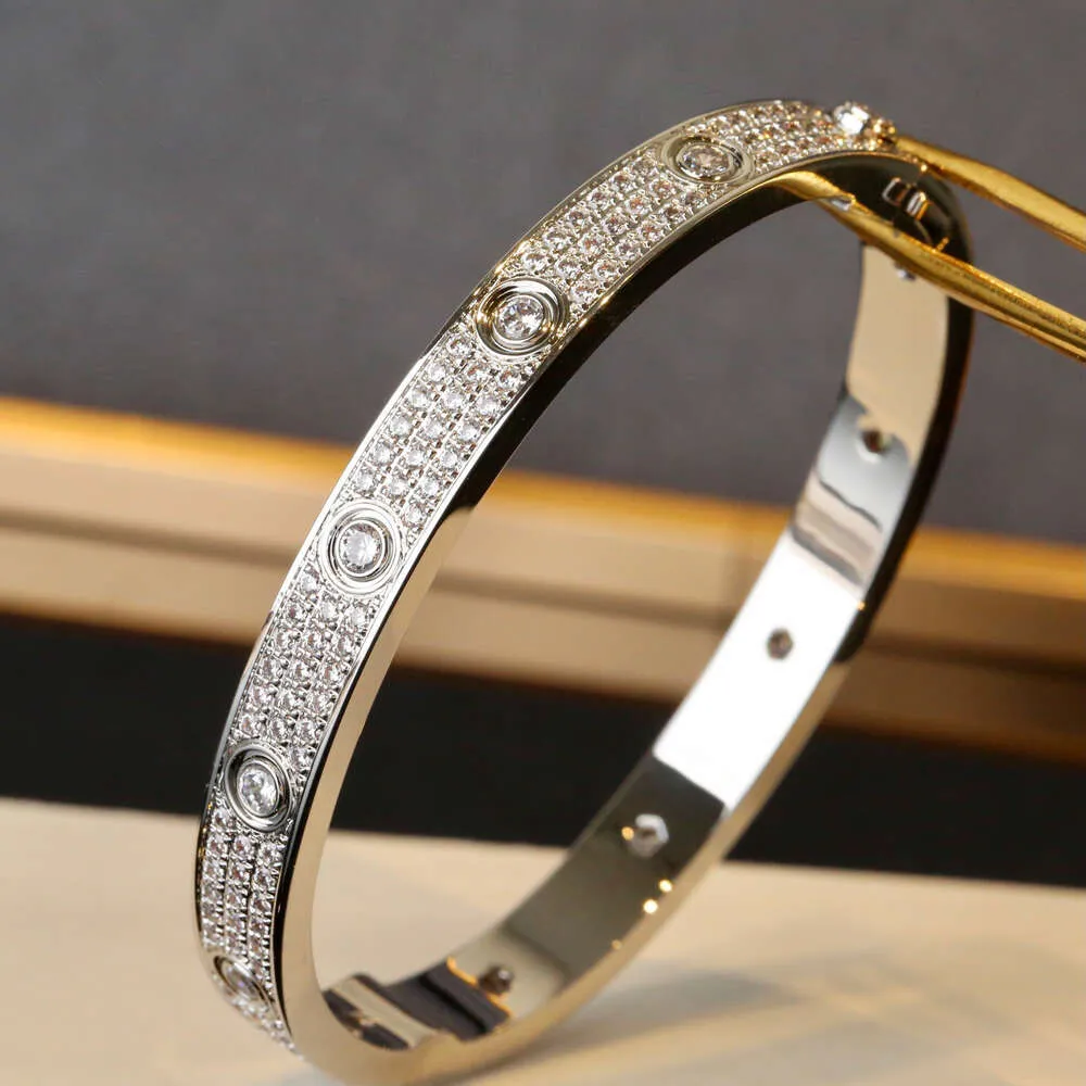 Braccialetto per donne designer braccialetti v-gold bracciali oro placcati intarsiati 10 cz diamante completo 2 fila 3 mm 6 mm 6 mild bracciali di bracciali designer gioielli valenini