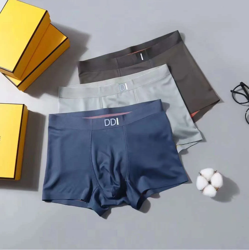 Underpants Mens Underwear Designer Curto Cueca Boxer Gelo Seda Verão Seção Ultra Fina Popular Solto BoxerAntibacterial Shorts Head Slit QAQ688