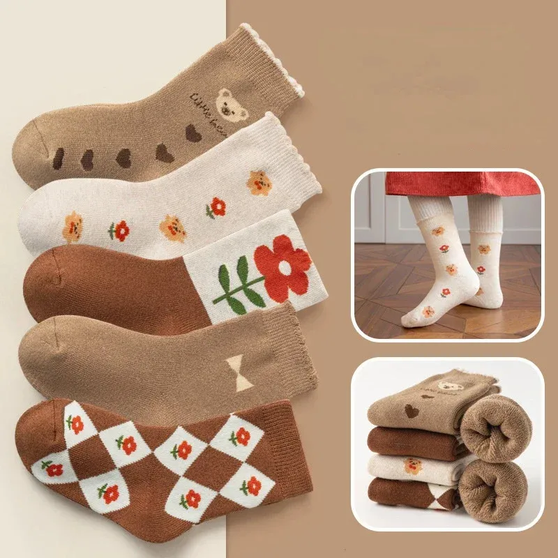 Chaussettes pour enfants 5 paires de chaussettes pour enfants en pur coton automne hiver épaissi Terry dessin animé Terry-loop bonneterie garçons filles garder au chaud chaussettes 1-12 ans 231207