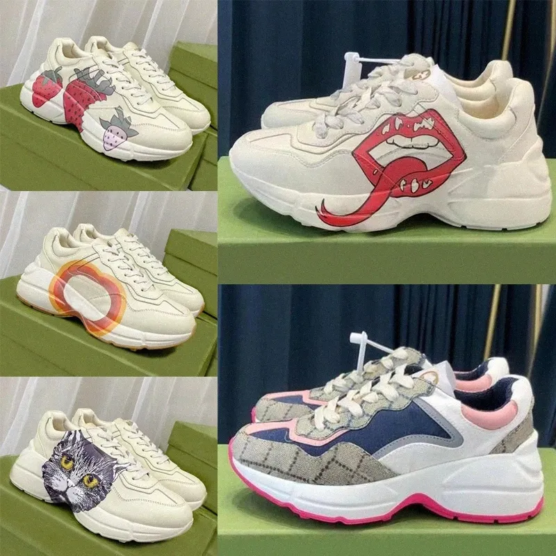 デザイナーシューズ高級スニーカーシューズRhyton Fashion Shoes Beigeプラットフォームメンズスニーカーレトロプリント女性サイズ35-45BMT3＃