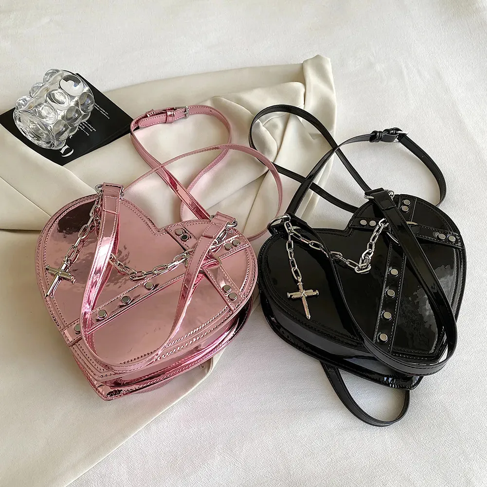 Abendtaschen Y2K Vintage Koreanische Kleine Kette Umhängetasche Herzförmige Geldbörse Handtaschen Rosa PU Leder Gothic Tote Damen Umhängetasche 231208