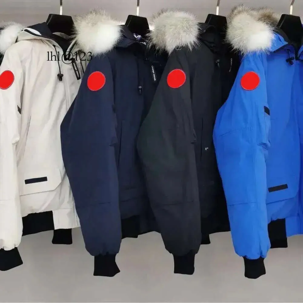 Męskie puffer kurtki zimowe kurtki projektant Down Parkas homme chaquetas Obiter Zewnętrzna płaszcza Big Fur z kapturem Parka Mężczyźni kobiety Jac B hurtowe 2 sztuki 10% Dicount