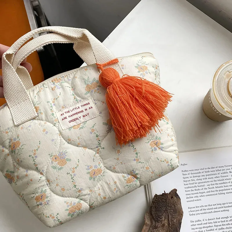 Quilted lunch bags sale