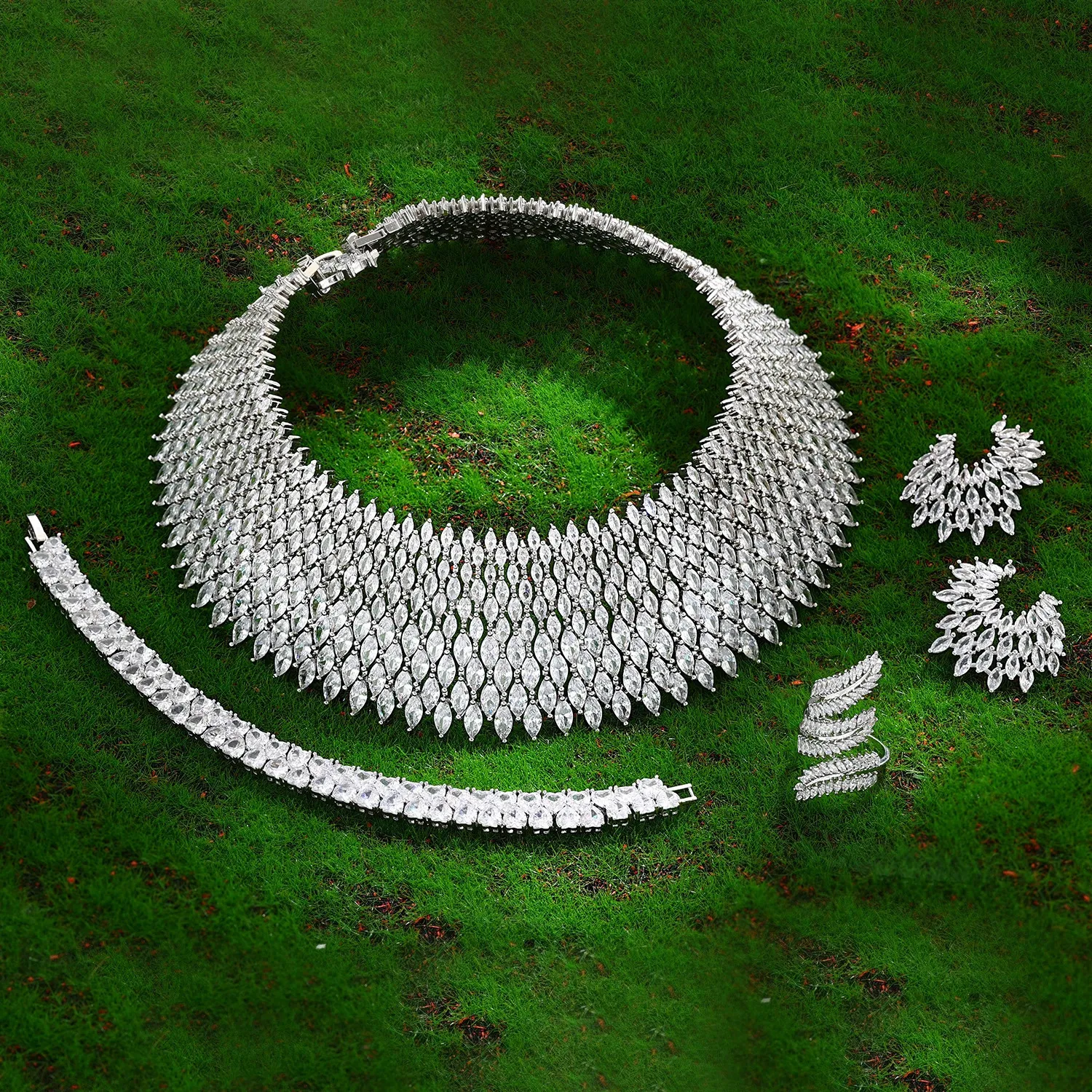 Conjuntos de joyería de boda 2023, conjunto nupcial de circonia cúbica de 4 piezas, diseño completo de accesorios de fiesta para mujer de Dubai 231208