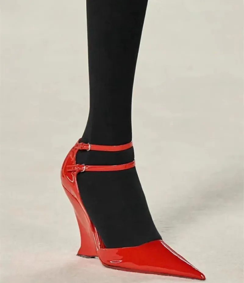 Primavera/verão novo couro feminino apontado boca rasa cunha calcanhar commuter único sapatos moda versátil sapatos de couro