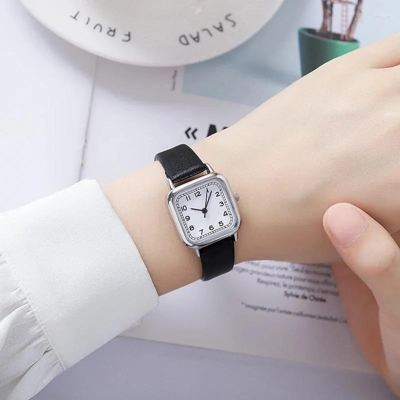 Wristwatches Sdotter INS Small Silver Square Digital Watch Ladies Wholesale Quartz Watch6