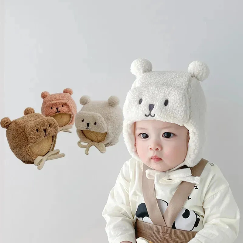 Casquettes Chapeaux Chapeau de bébé ours mignon avec oreillette hiver chaud laine d'agneau bonnet pour bébé couleur unie oreilles de dessin animé Protection des oreilles pour tout-petits 231207