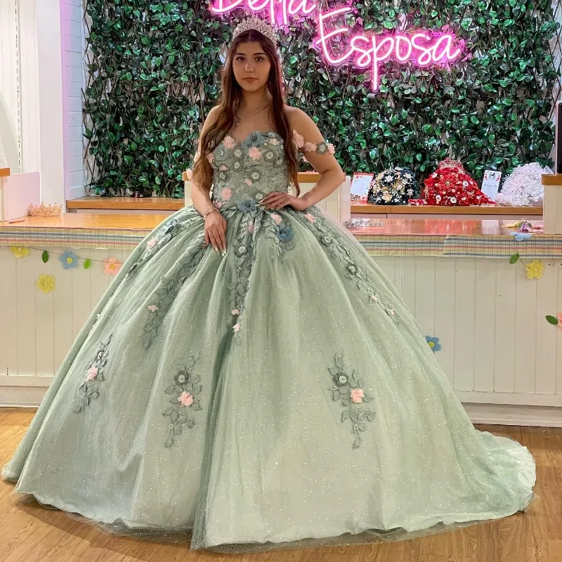 Prinsessan Sage Green Shiny Quinceanera klänningar 3D Flowers Crystal Prom Birthday Sweet 16 Dress Lace-Up Corset Vestidos DE 15 ANOS