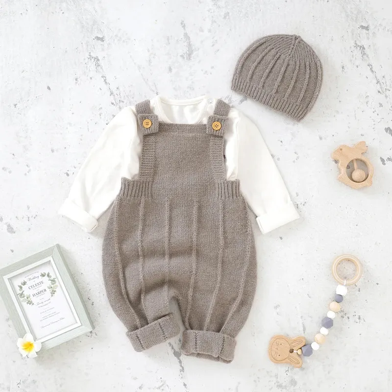 Rompers Baby boys and girls jumpsuit hat fashionable sleeveless knitted newborn baby mesh belt jumpsuit set for children's clothing 231208