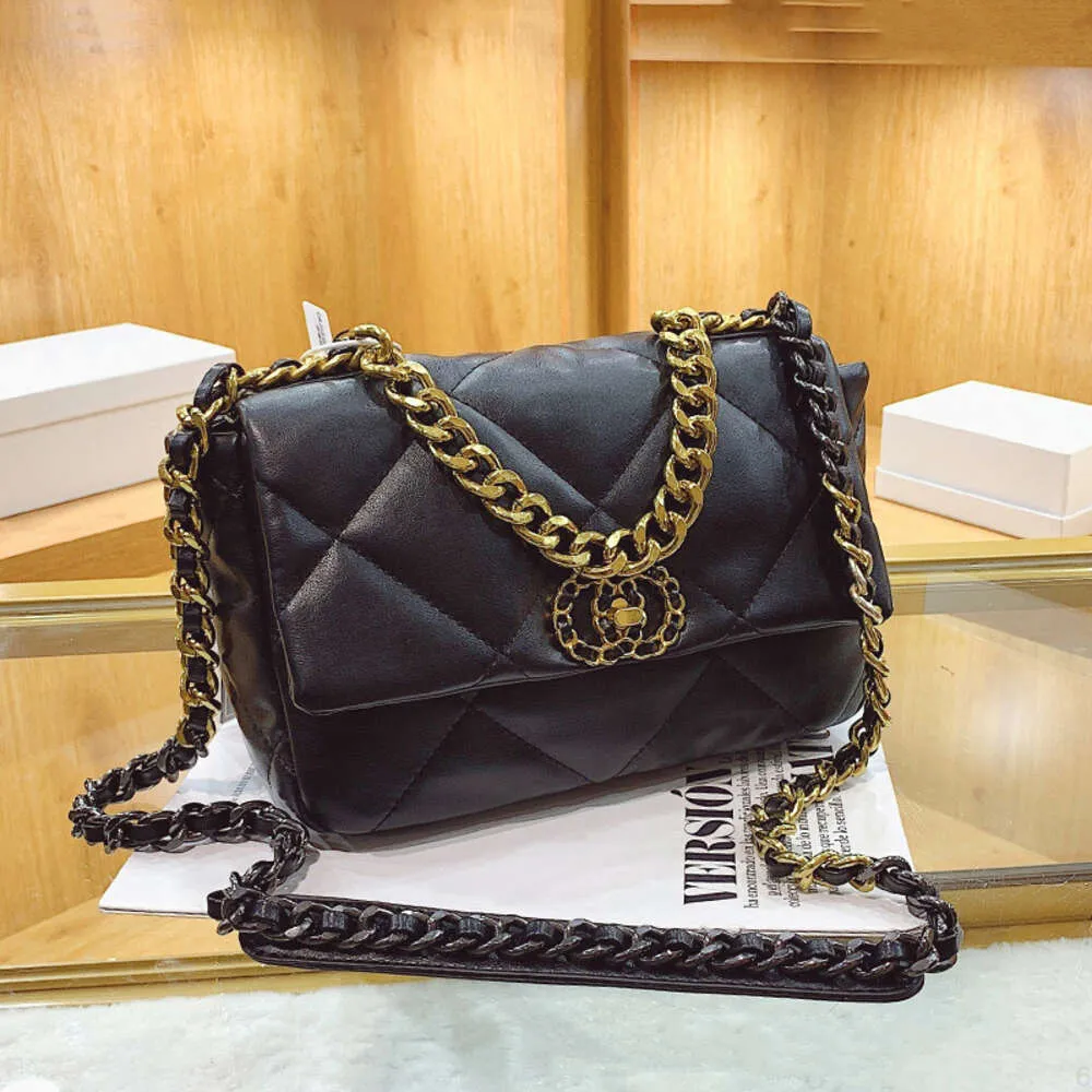 DHgate Channel 19 Designer Top Lambskin Leather Crossbody Handbag for Women Bags Luggage Accessories