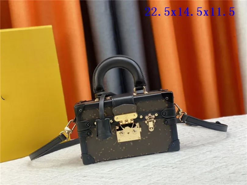 Famous designer fashion Metal frame box-type Evening Bags Designers Mini Magnetic Buckle Closure Old Flowers Letters Satchel Handbags suitcase retro Trunk Bag