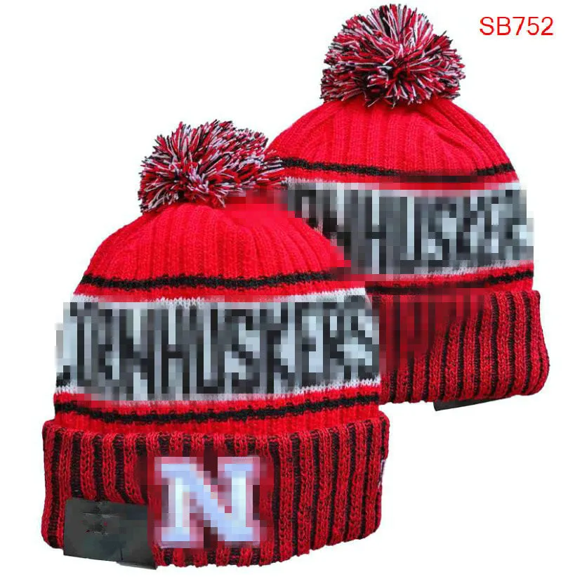 Czapki mężczyzn NCAA Alabama Hats Wszystkie 32 drużyny z dzianiny w mankiecie Nebraska Huskers Vailies Stripeed Wool Wool Warm USA College Sport Hat Beanie Cap for Women A0