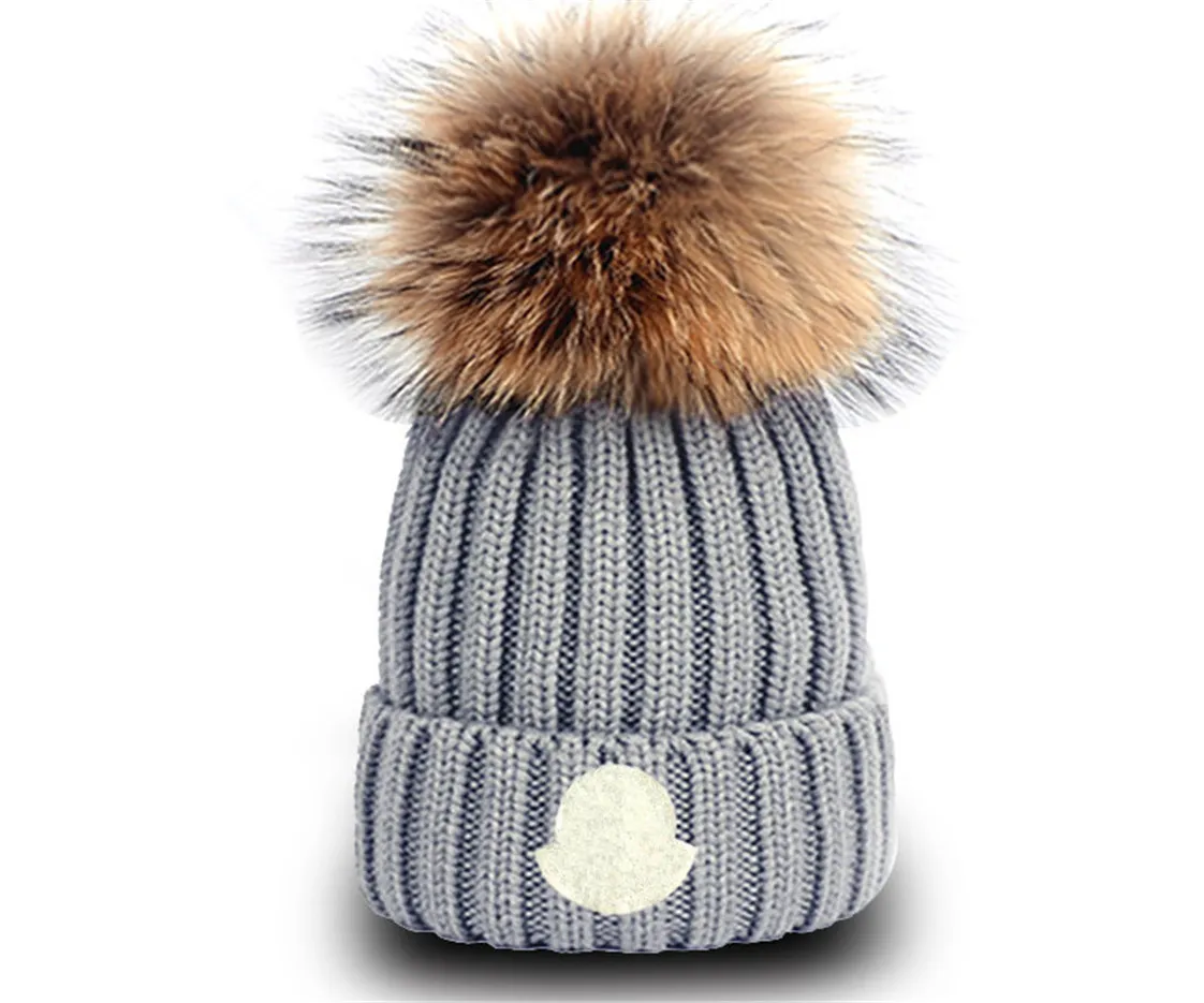 Modedesigner märke hattar män och kvinnor beanie faller vinter termisk stickad hatt skidhuven hög kvalitet skalle hatt lyx varm mössa k-11
