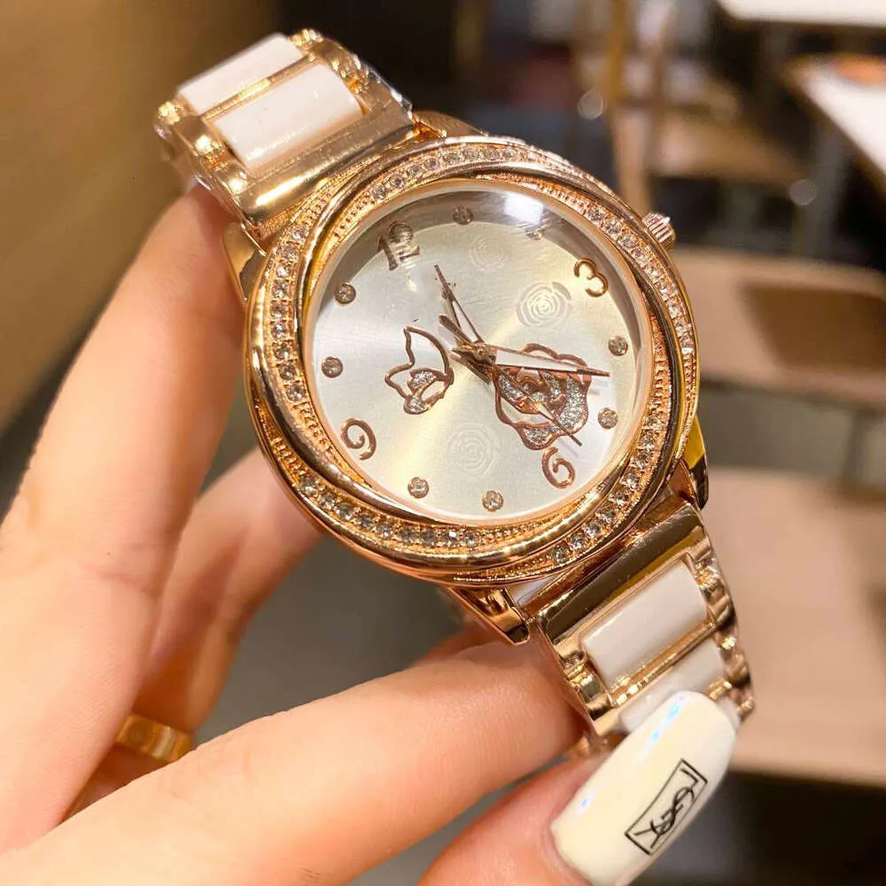 Top quality Omg Watches Luxury Designer Watch for men and women New temperament black and white flower quartz movement women s diamond inlaid dial