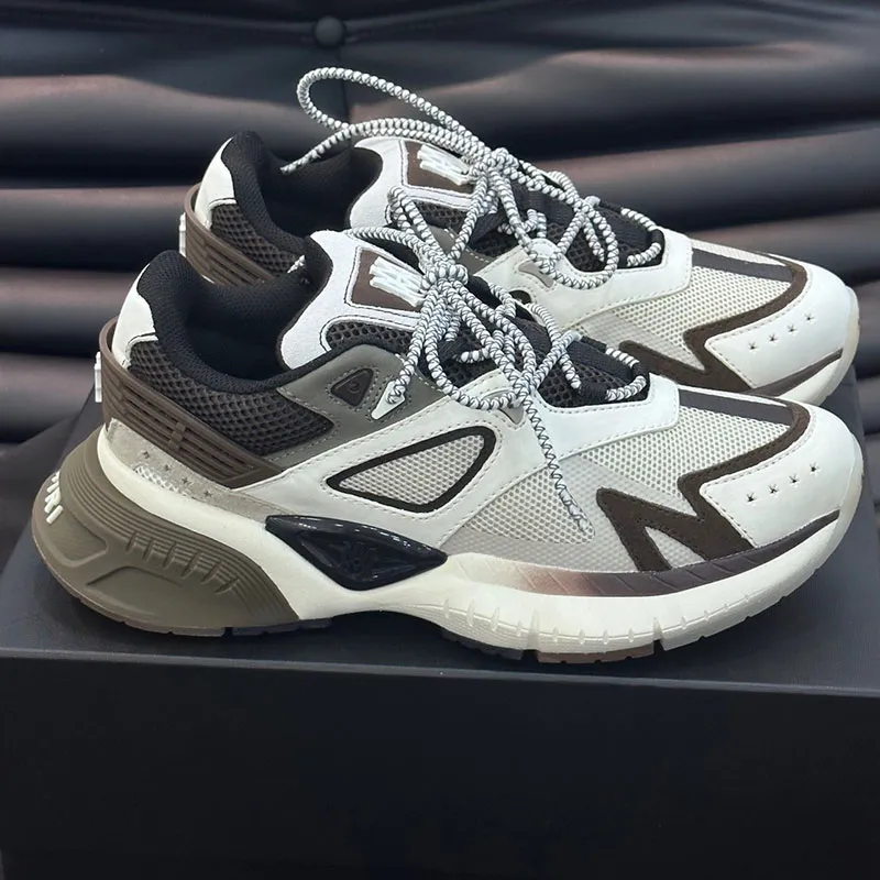 Bulk Designer Mens Sneakers: Durable Leather, Transparent Sole 