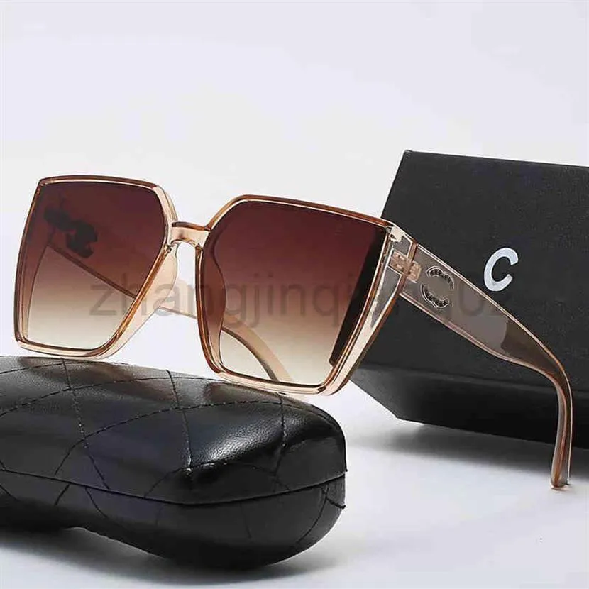 Designer Channel Sunglass Cycle Luxurious Fashion Brands Woman Mens Small With Diamond Square Sunshade Crystal Shape Sun Glasses F300m