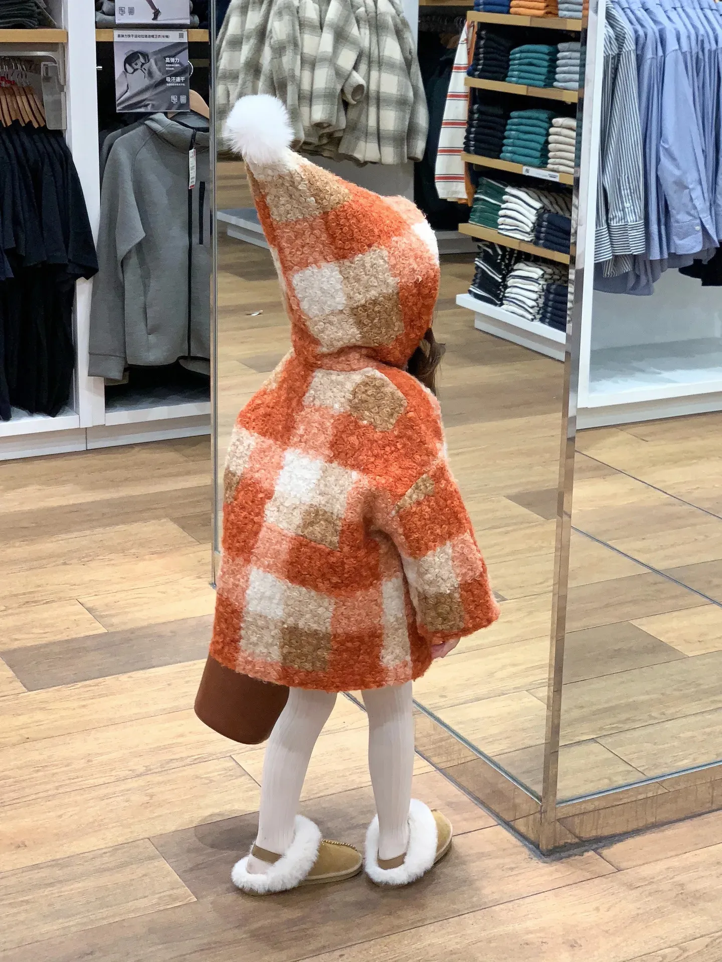 Cappotto Ragazza Inverno Cappotti di tweed Caldo trapuntato imbottito Capispalla per bambini Giacca scozzese con cappuccio a punta da strega Vestiti coreani per bambini 231208