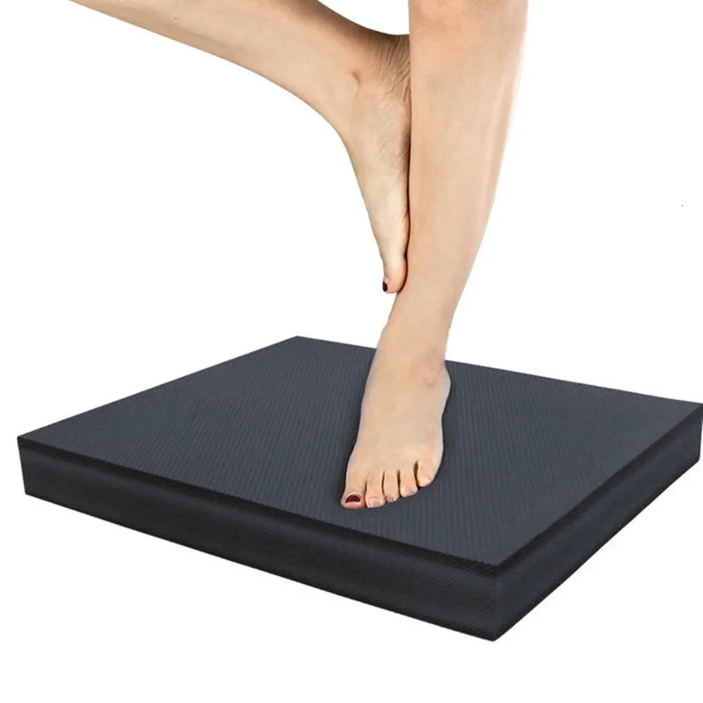 Yogamattor TPE YOGA MAT Soft Balance Pad Cushion Trainer Gym Pilates Block Fitness Kne Pad Thicked Balance Board Supplies 231208