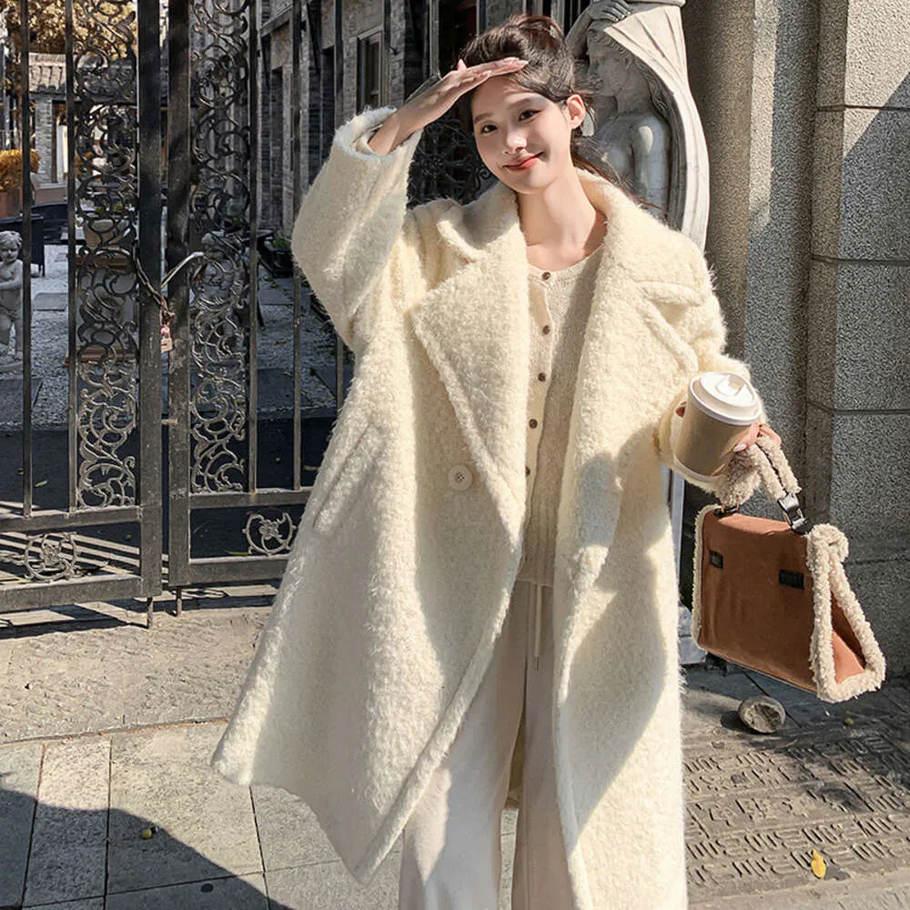 Designer Sheep pen plush medium long white environmentally friendly fur wool coat women's lamb wool coat winter new thickened