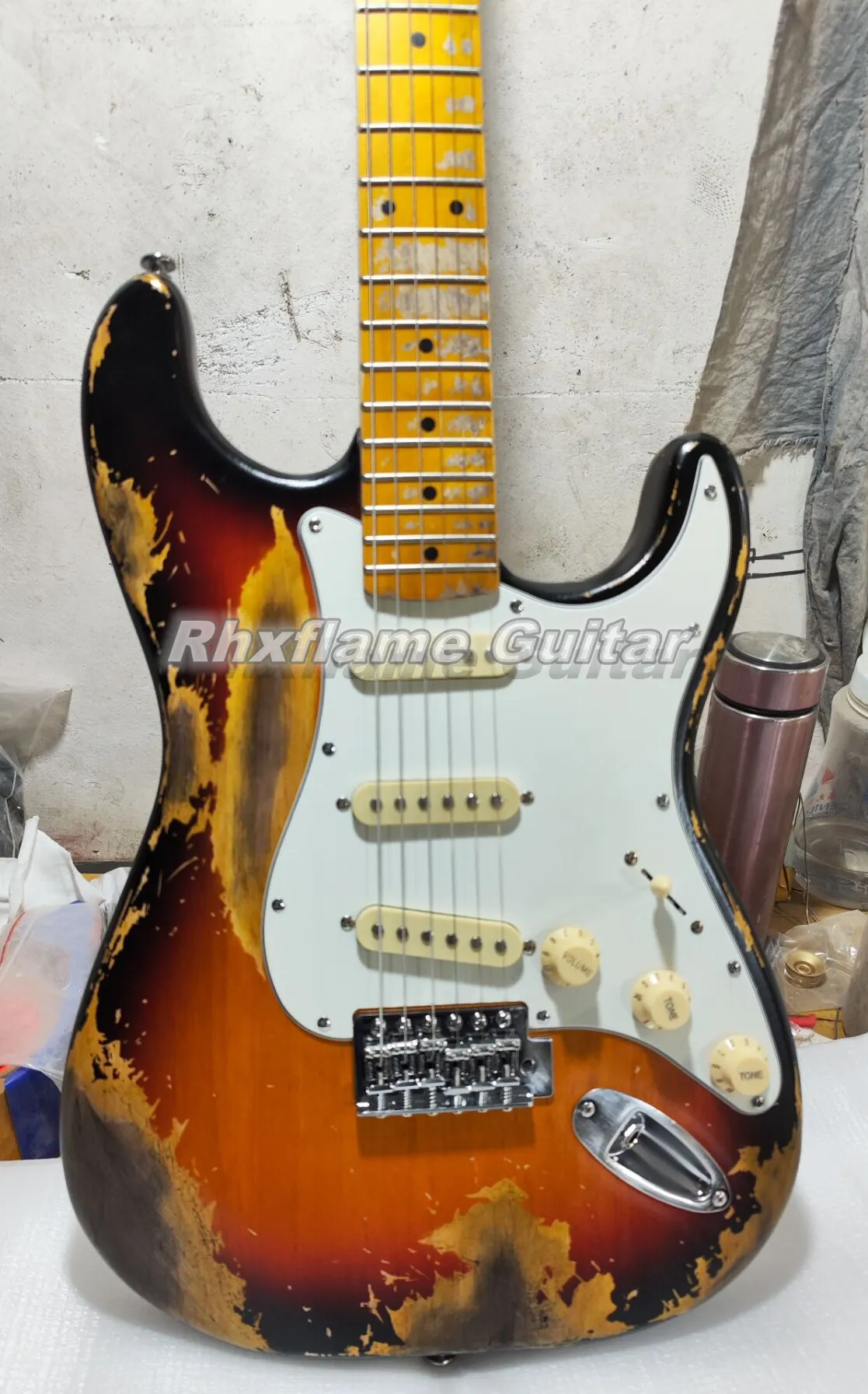 ギター RelicGuitarmodel JohnFrusciante Strato Fender Custom Shop Limited Edition John Frusciante