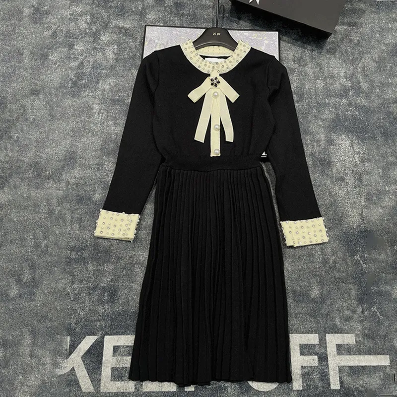chinese dress ladies Pleated A-line Knit Midi Dress – English Factory main image 0