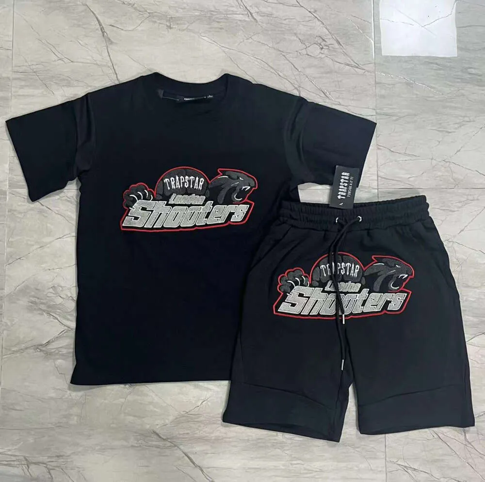 Trapstar T-Shirt Tiger Takip Mektubu İşlemeli Kısa Kollu İngiltere Drill London Gömlek ve Şort Set Merkezi CEE Aynı Stil Spor Giyim 9123ESS