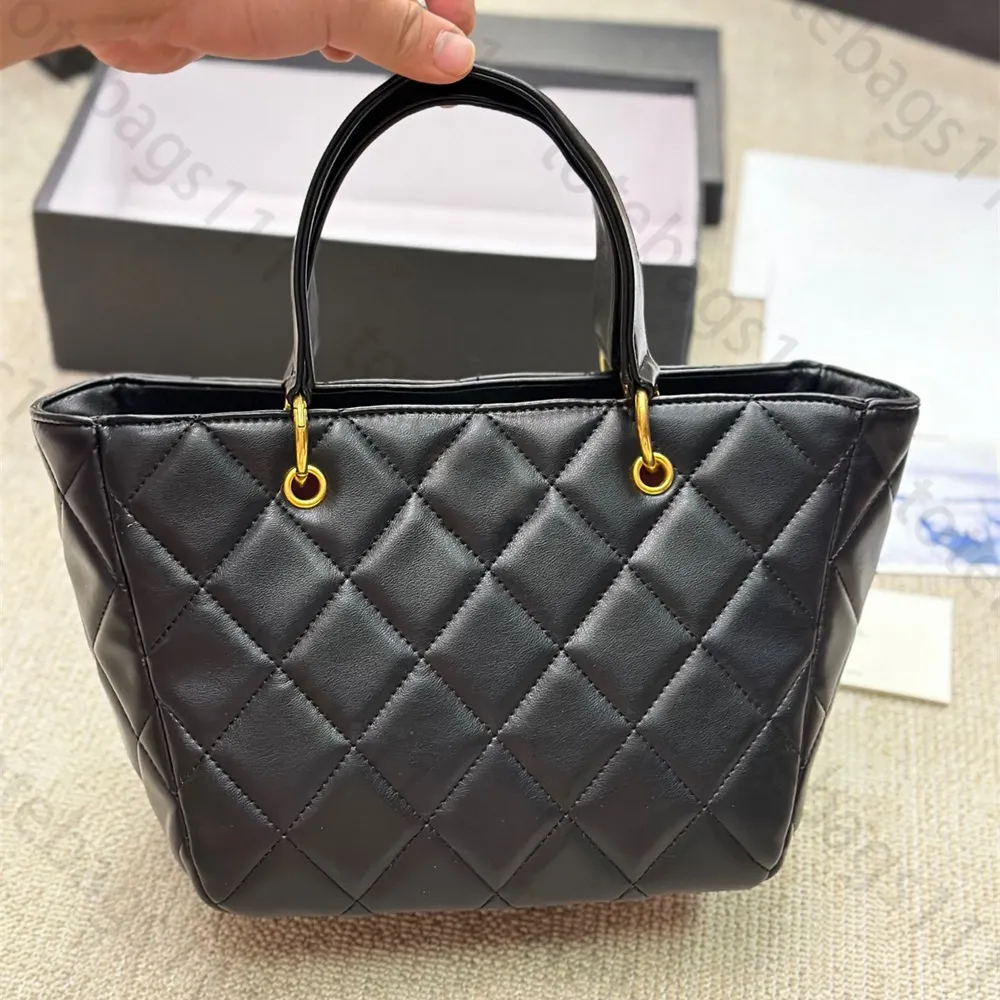 Checkered Designer Tote Bag Large Capacity, Luxury & Fashionable For