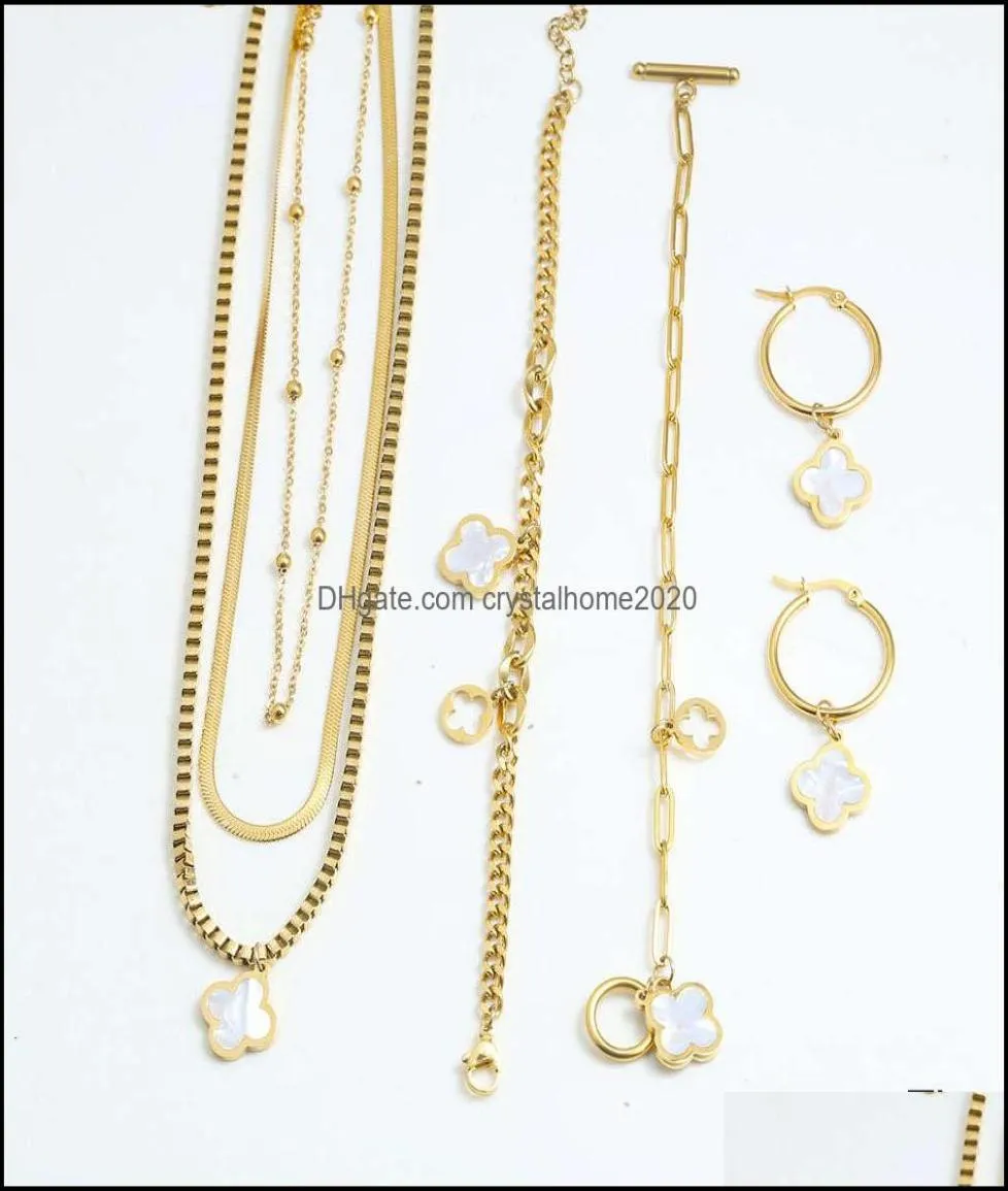 Fabricante de collares pendientes Collar de oro personalizado Trébol de cuatro hojas Jewe Dh0Ye6618489