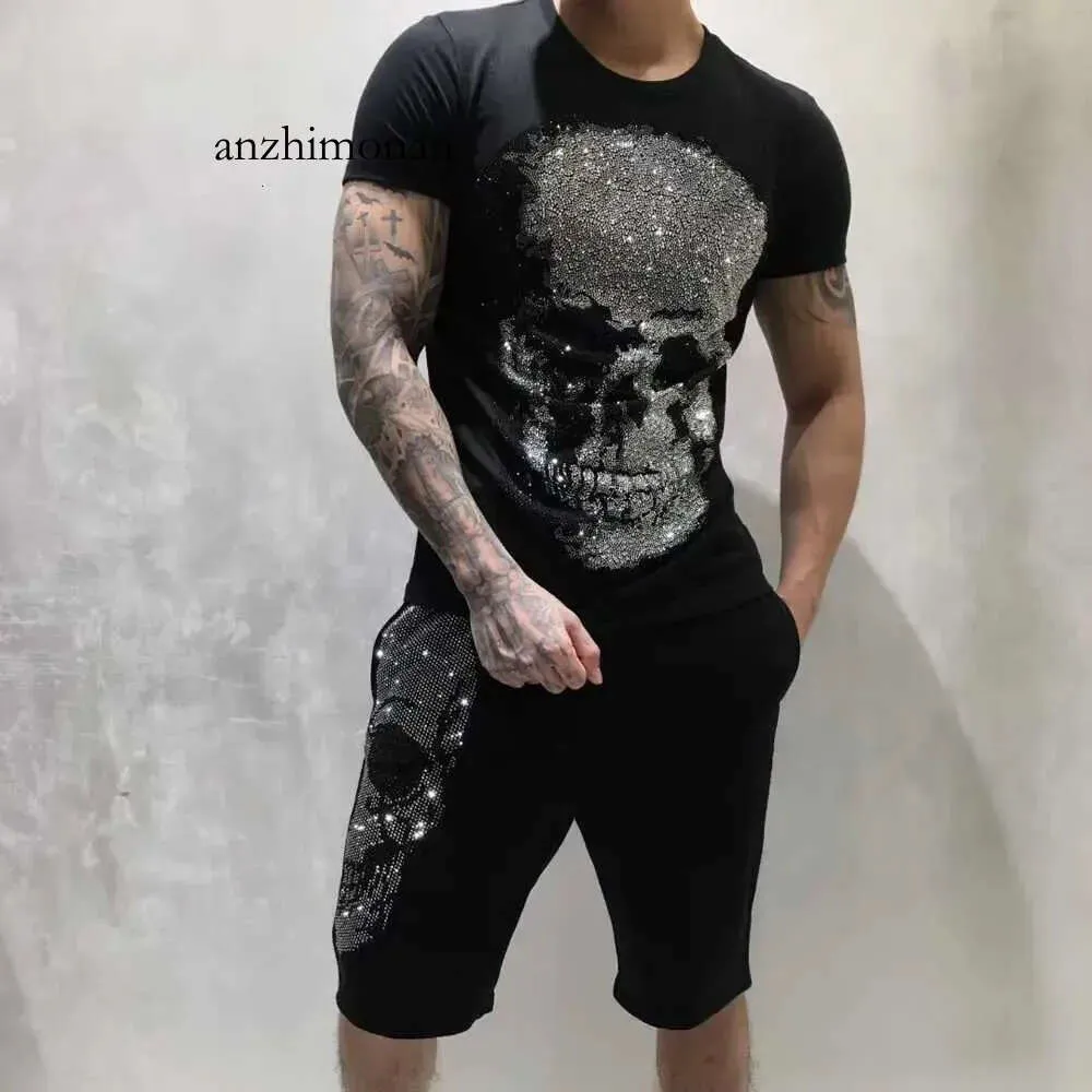 Designer Designer Rock Pleins Phillip Style Summer Men Pp Philipps Plain T-shirt designer Men Shirt Diamond Skull Brand Clothing Fashion Shirts T-shi 959