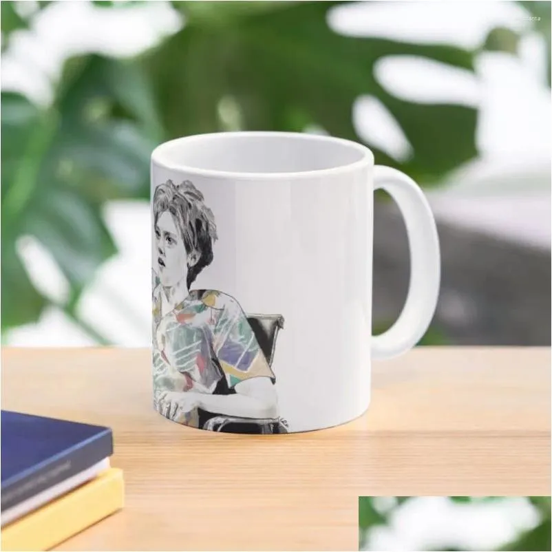 マグカップMs. Rafferty/ Kate McKinnon -Graphite Acrylic Dingcoffee Mug Thermo Cup for Coffee Aesthetic Cups Drop Delivery Home Garden Kitc otqln