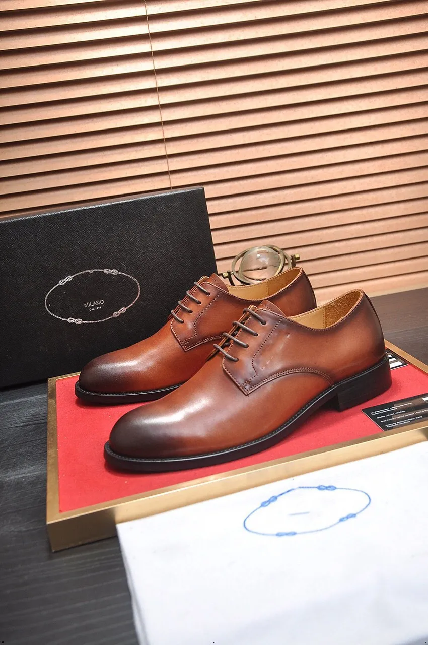 18 modello 2024 moda scarpe a punta firmate eleganti scarpe da uomo mocassini in pelle verniciata scarpe oxford per uomo formale scarpe da sposa Mariage appartamenti per feste 38-45