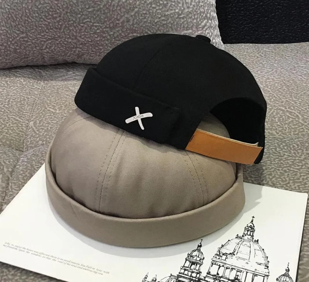 Berretti a sfera Cappello a cupola vintage Berretti in velluto tinta unita da uomo per uomo Docker Sailor Crimping Teschio senza tesa Casual Hip Hop Cap5827345