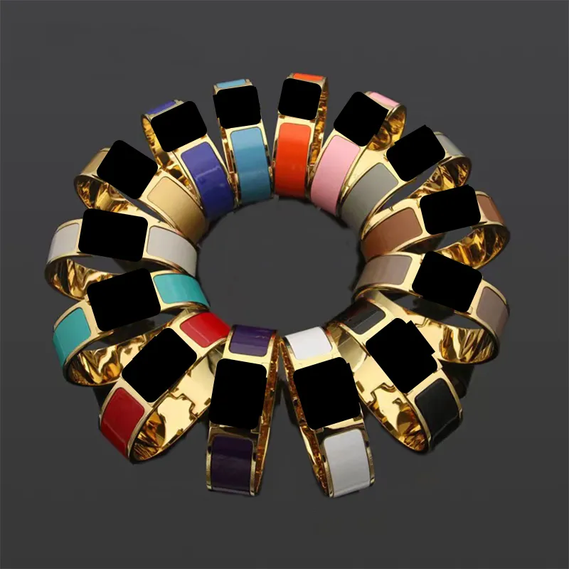 2023 Gloednieuwe 18 mm brede gouden manchetarmband Europese mode-paarontwerperarmband voor mannen en vrouwen Hoge kwaliteit 316L titanium armbanden sieraden