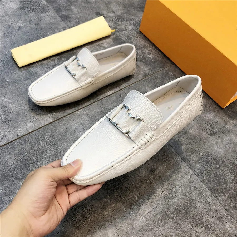 39Model Herrenschuhe Sommer Männer Echte Leder-Laibers Schuhe Brogue Flat atmungsaktives Luxus-Männer-Sneaker Moccasins Designer Heißverkaufsgröße 38-46