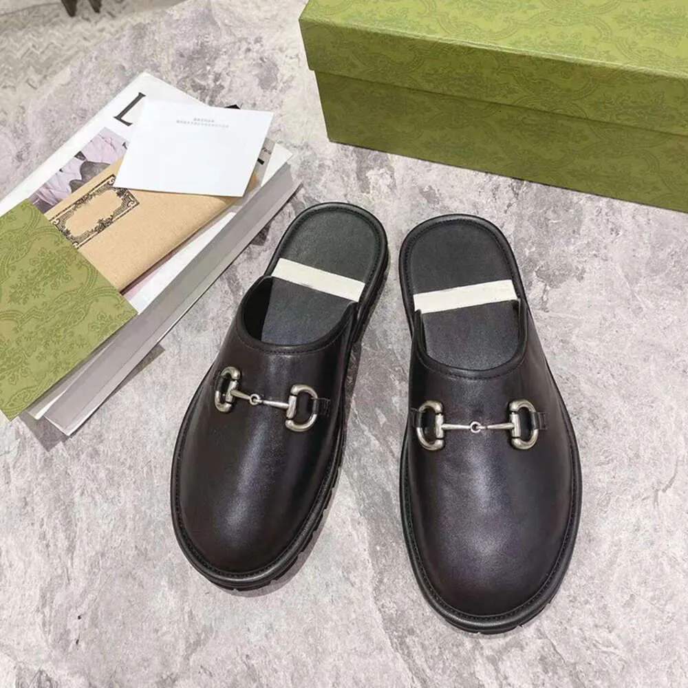 Top designer chinelos dos homens mules planas sandálias de couro genuíno luxo sapatos casuais meia arraste metal corrente sapato chinelo no381
