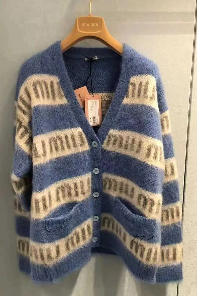 トップス miumiu/layered knit cardigan Ladies Sweater Coats: V Neck Striped Knit Cardigan For Women