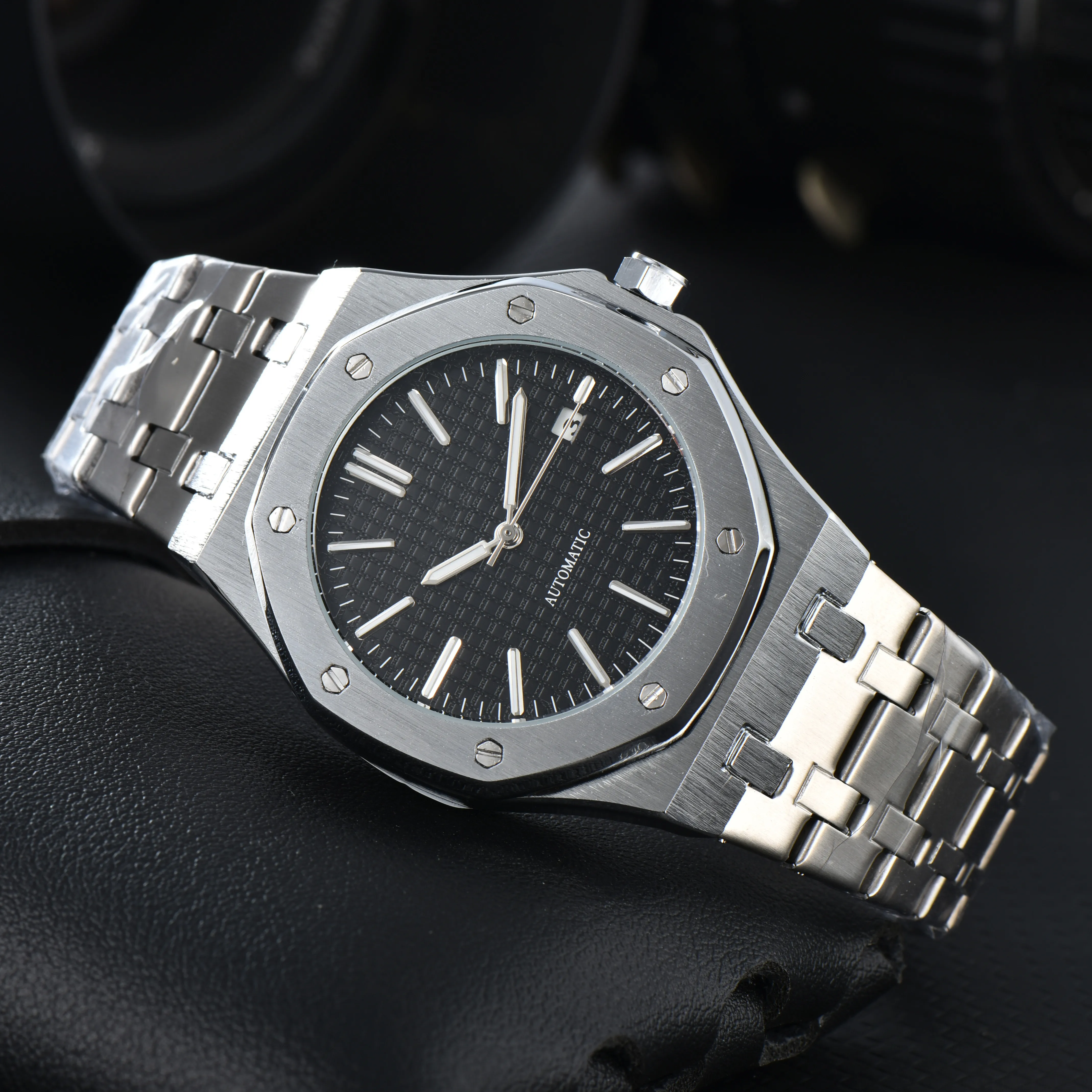 New fashion hand watch best sale