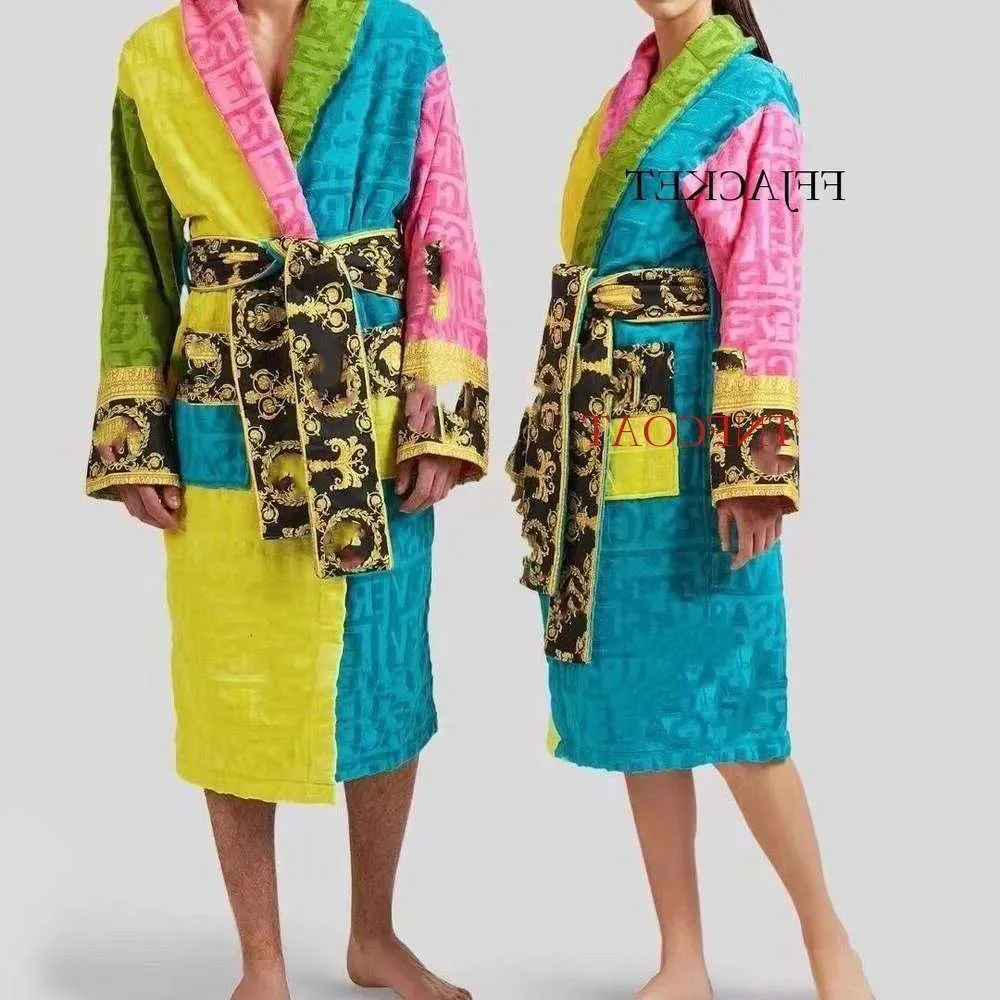 Italie Bath Robe Brand Sweatshirts Mens Womens Cardigans Designer Bathrobe Couleur Couleur de couple luxueux Paintes de couple