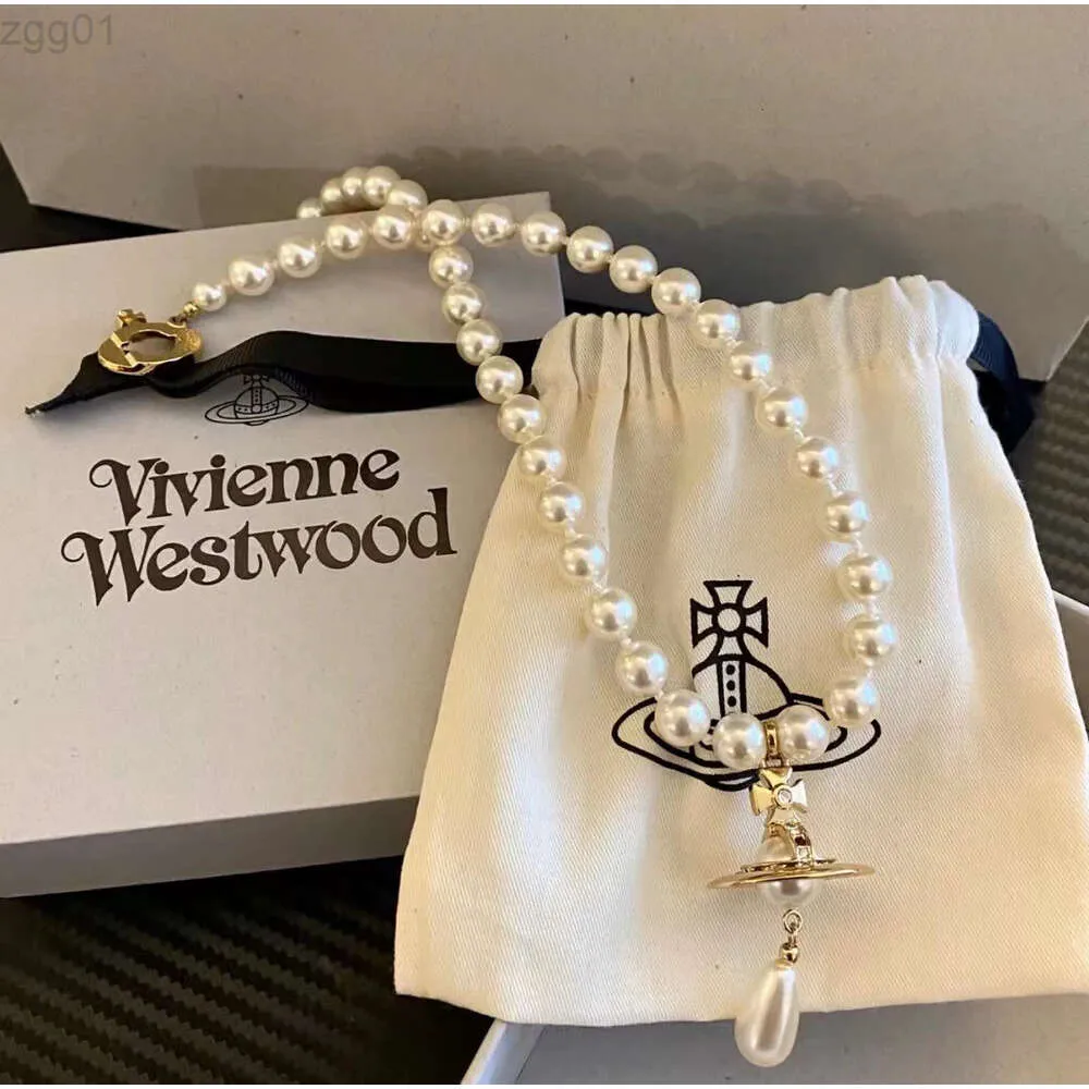 Designer Viviene Westwoods Novo Viviennewestwood Novo colar tridimensional de pérolas com gota de água de Saturno para a Imperatriz Viúva do Oeste