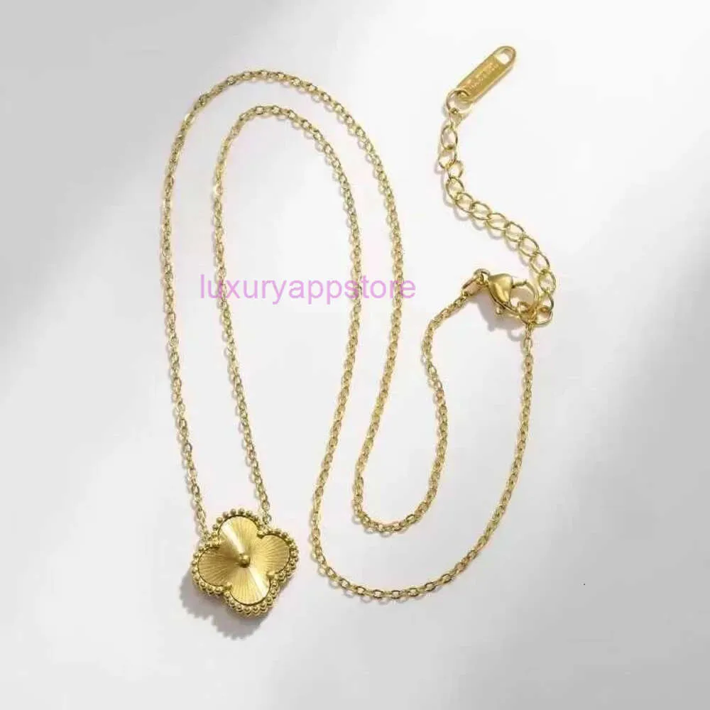 Van Clover Netclace Designer Luxury New Classic Pendants Women Four Leaf Leaflaces Sterlaces Pracelet Encling Gold Silver Jewelry Gomens Giftly Party Gift