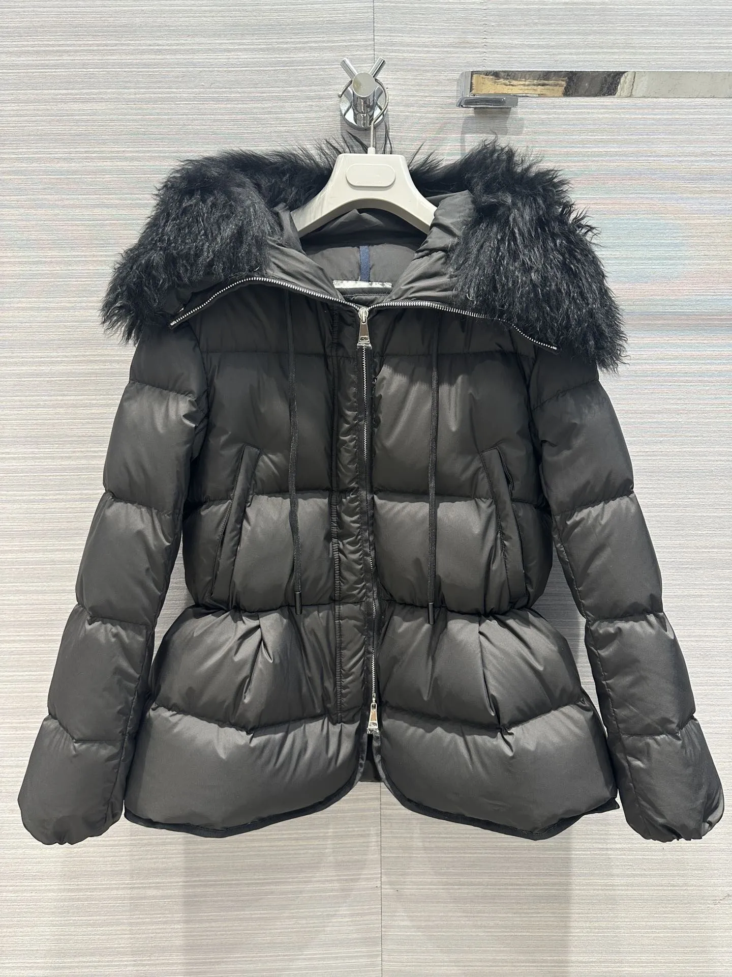 Milan Runway's Women's Down Parkas 2023 Nowa jesień zimowa marka z kapturem w tym samym stylu płaszcze damskie kurtki 1210-5